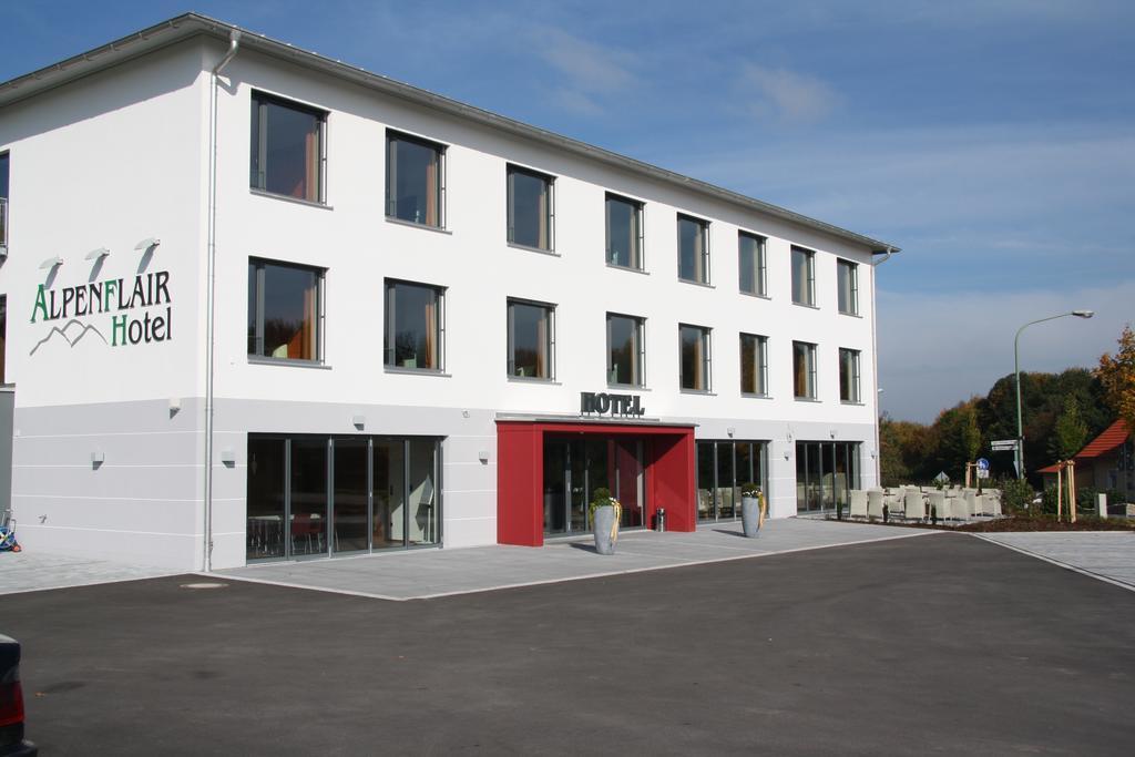Alpenflair Hotel Buchloe Extérieur photo