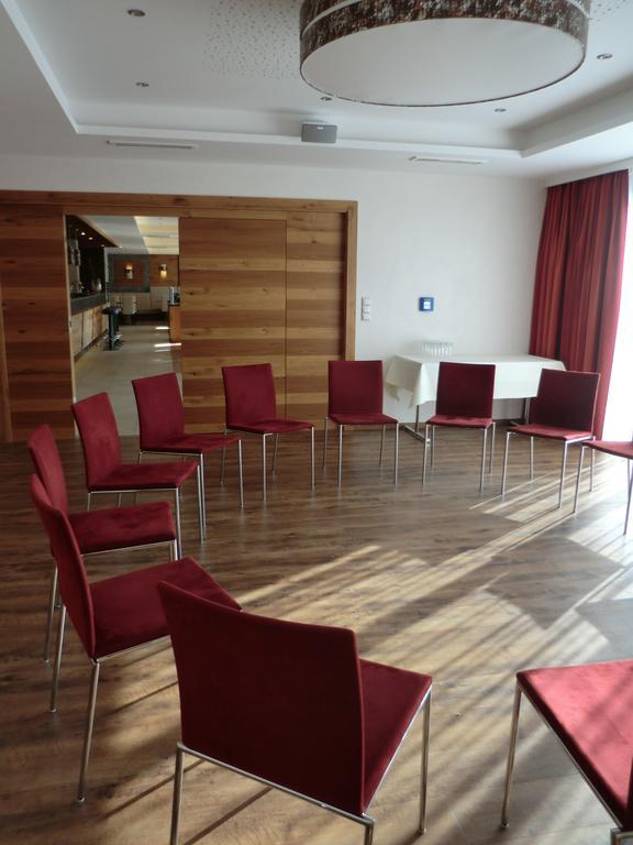 Alpenflair Hotel Buchloe Extérieur photo