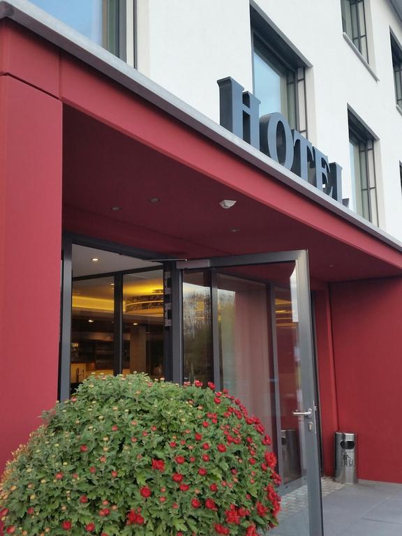 Alpenflair Hotel Buchloe Extérieur photo
