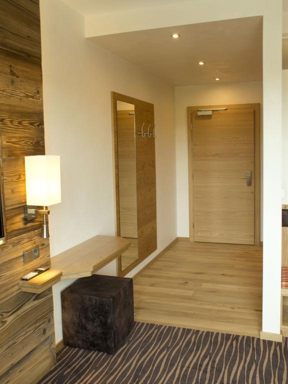 Alpenflair Hotel Buchloe Extérieur photo